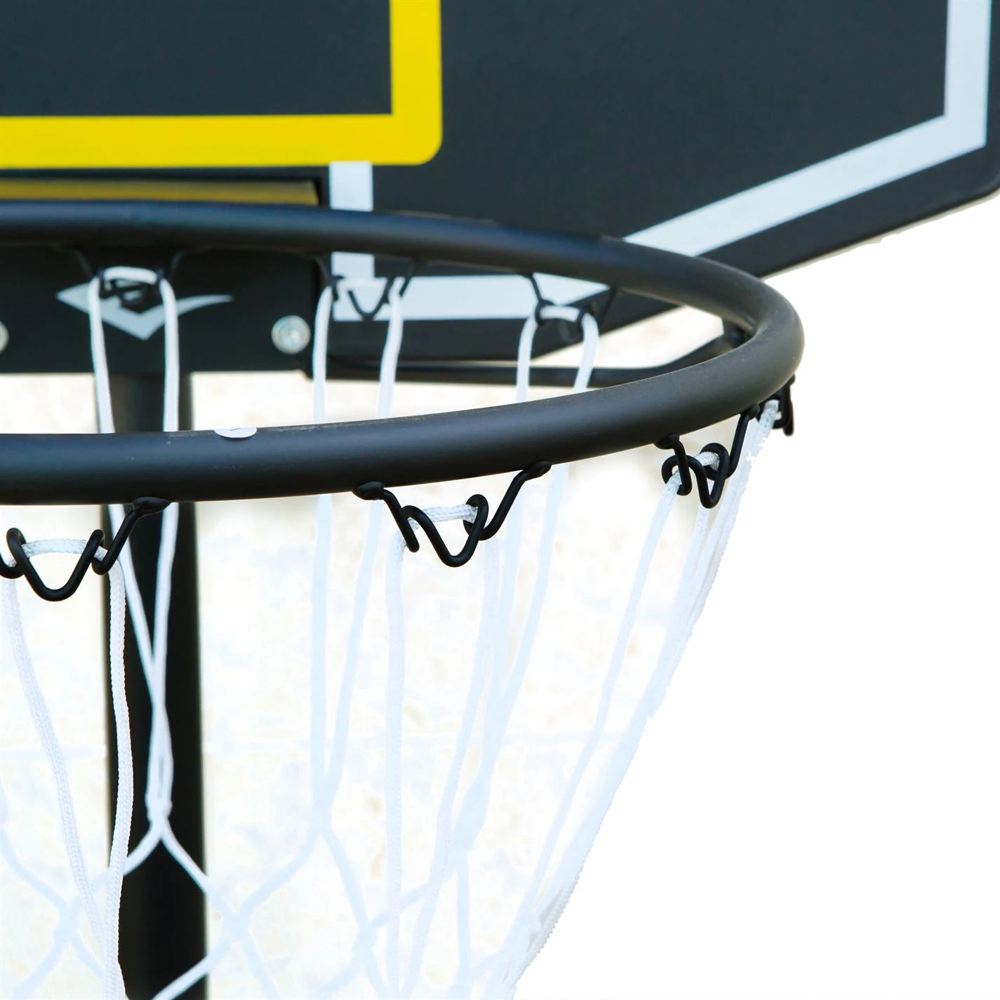 Everlast Basketball Hoop and Stand 4 Everlast Basketball Hoop and Stand - Image 3